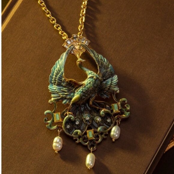 VINTAGE STYLE PEACOCK ENAMEL PENDANT BROOCH NECKLACE
